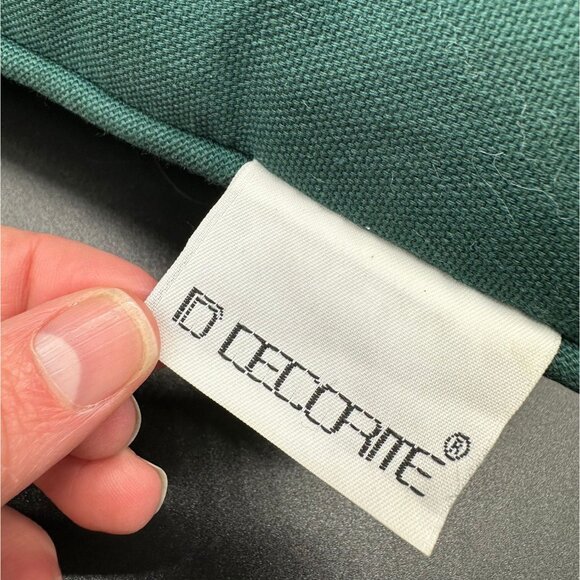 Vintage Hallmark Shoebox Christmas Tapestry Pillow Funny Santa Decor 1990s - Picture 6 of 9